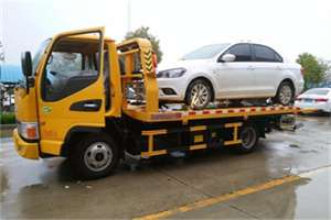 和布克附近拖车救援24小时服务热线